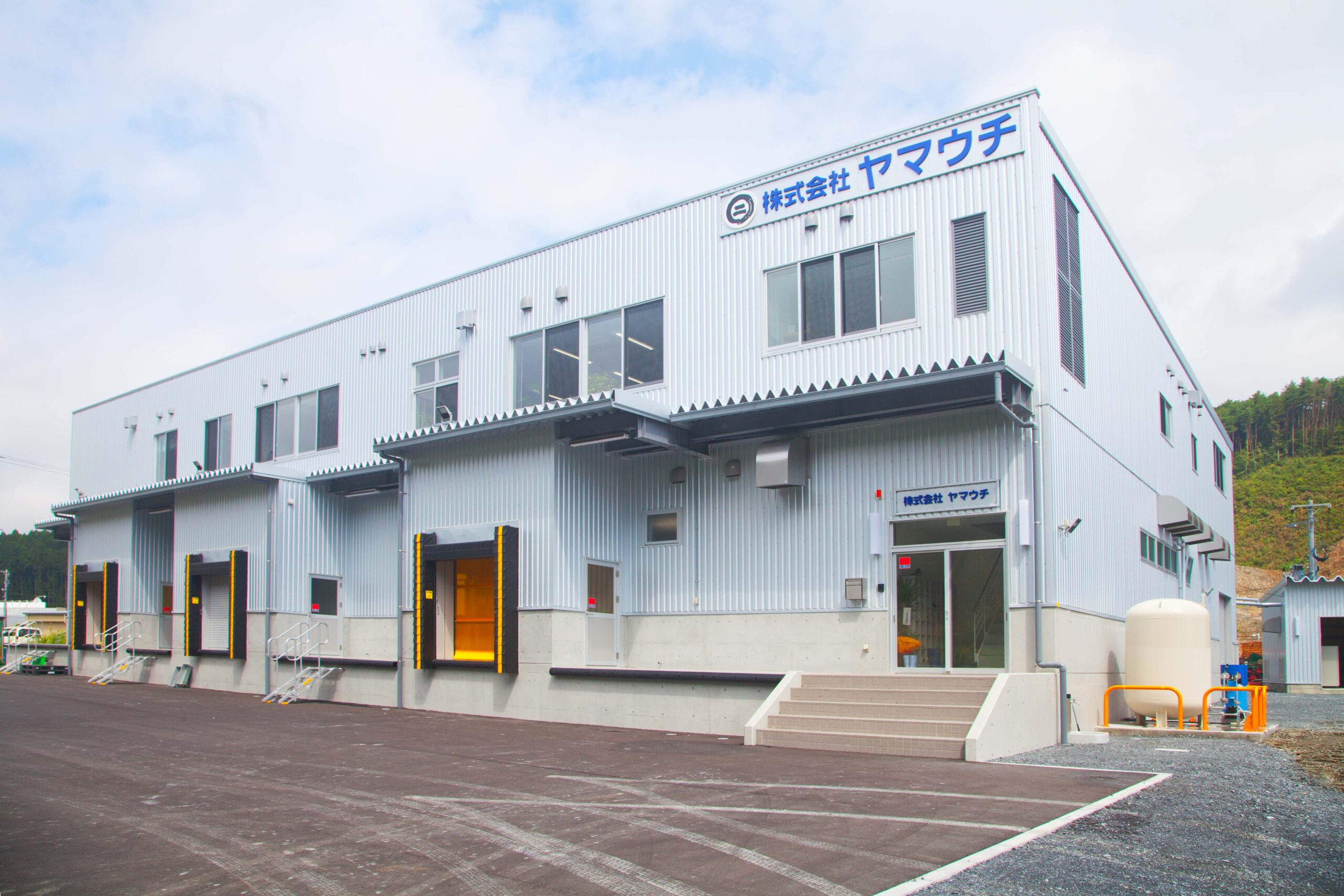 株式会社ヤマウチ
