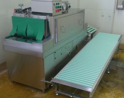 超小型コンパクト洗浄機KY-３＋Uターンコンベアシステム