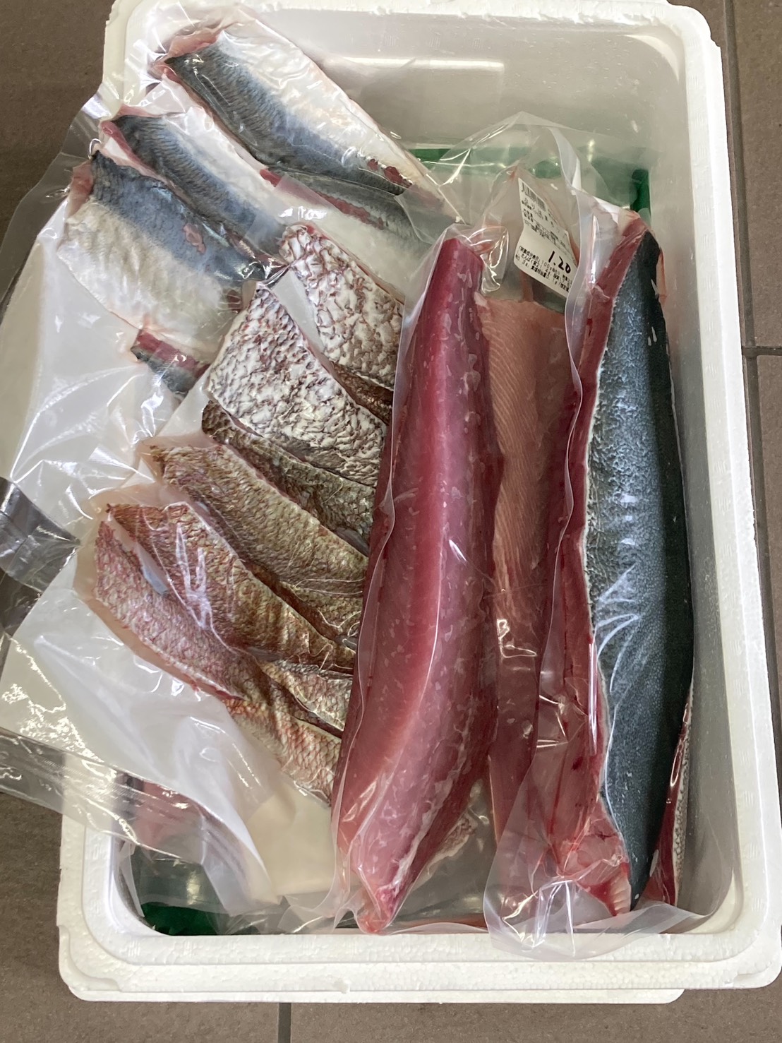 「はこビュン」を活用した鮮魚ボックス