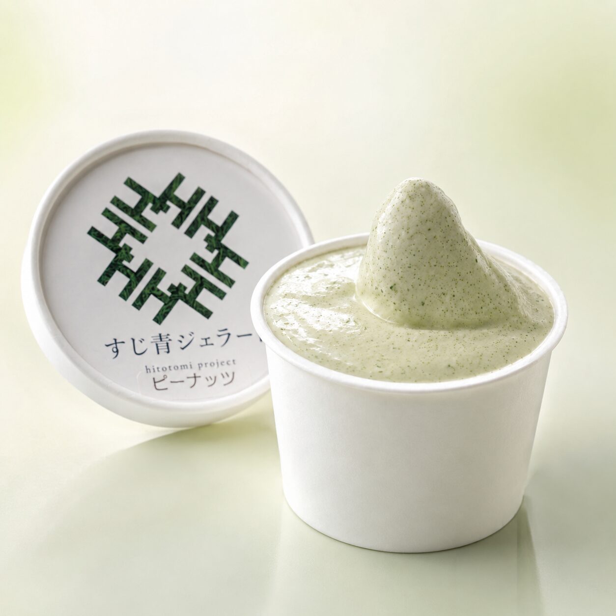 すじ青ジェラート（ピーナッツ入り）